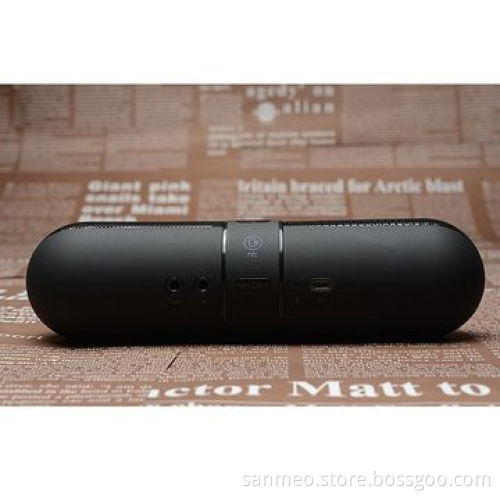 New 2014 pill mini Bluetooth speaker, wireless, FM radio for phone 4/5